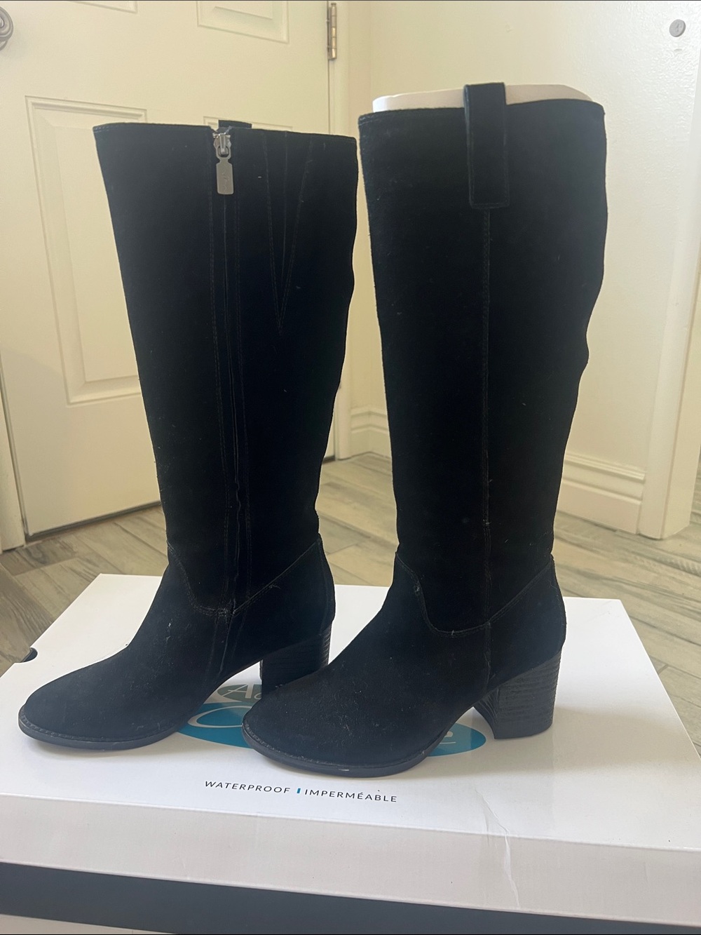 Black Suede Mid-Calf Block Heel Boots